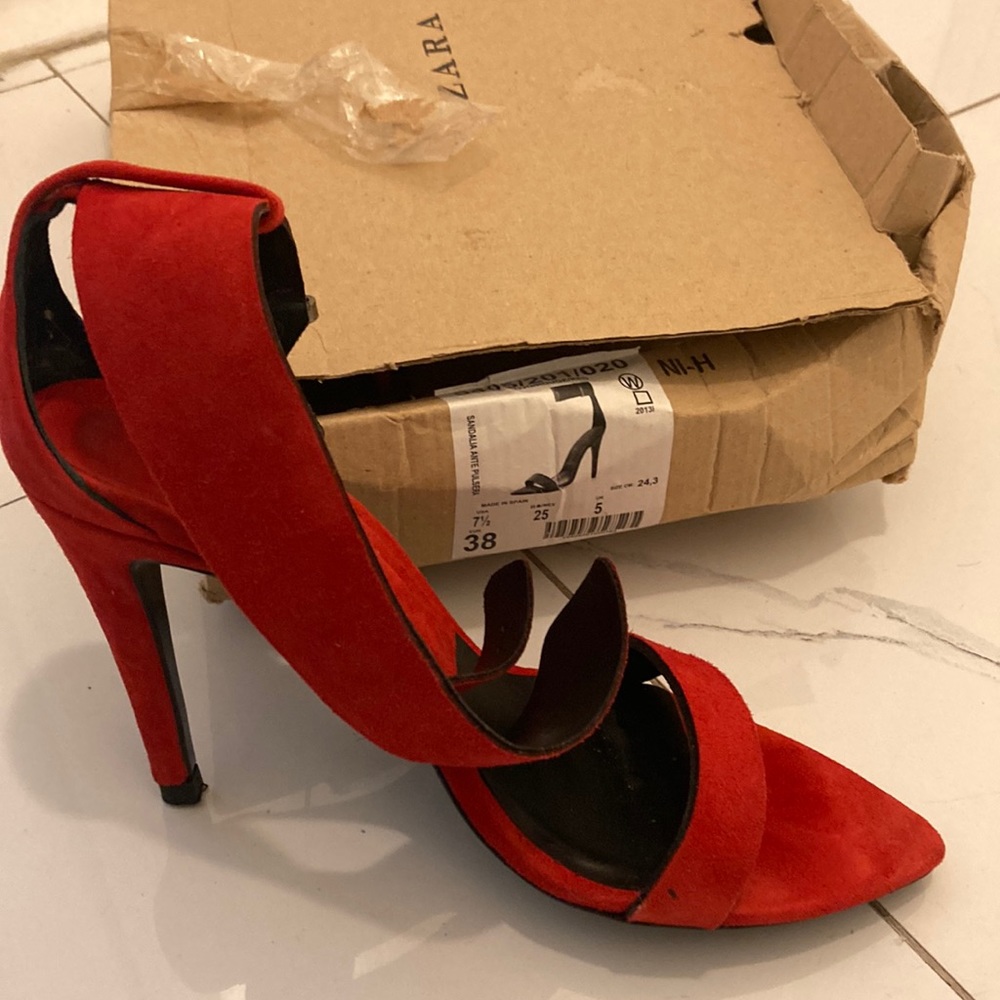 Red Zara heels